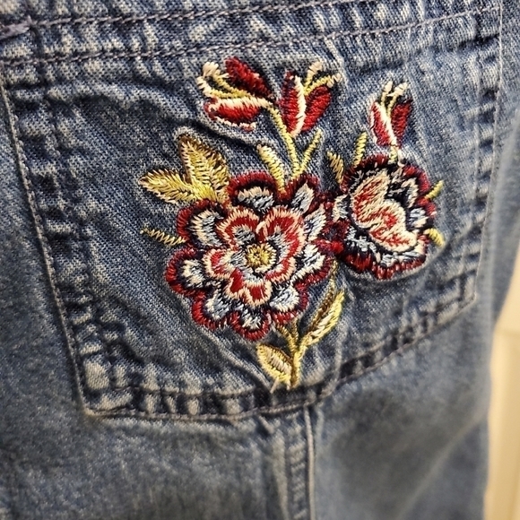 Bobbie Brooks s/s embroidered denim shirt - Picture 4 of 7